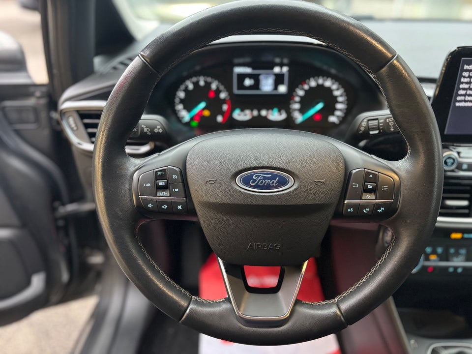 Ford Fiesta 1,0 EcoBoost mHEV Titanium 5d