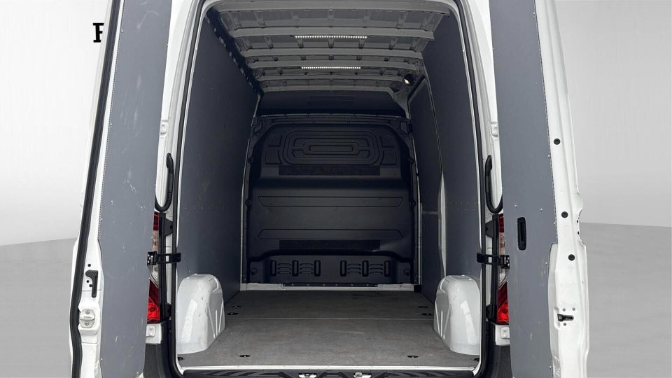 Mercedes Sprinter 215 2,0 CDi A2 Kassevogn aut. FWD
