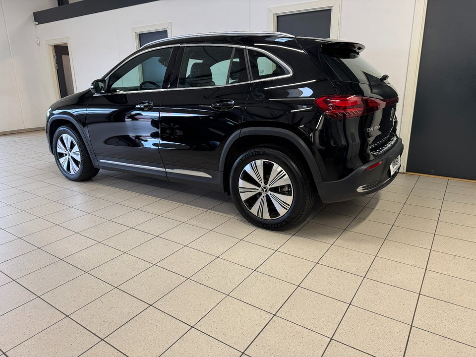 Mercedes EQA250+ Progressive 5d