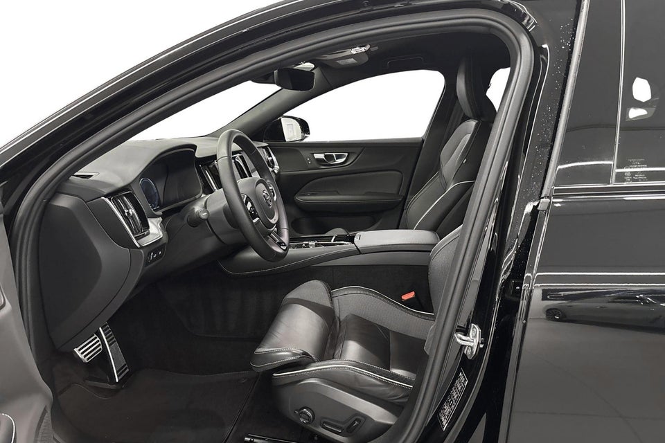 Volvo S60 2,0 T8 ReCharge R-Design aut. AWD 4d