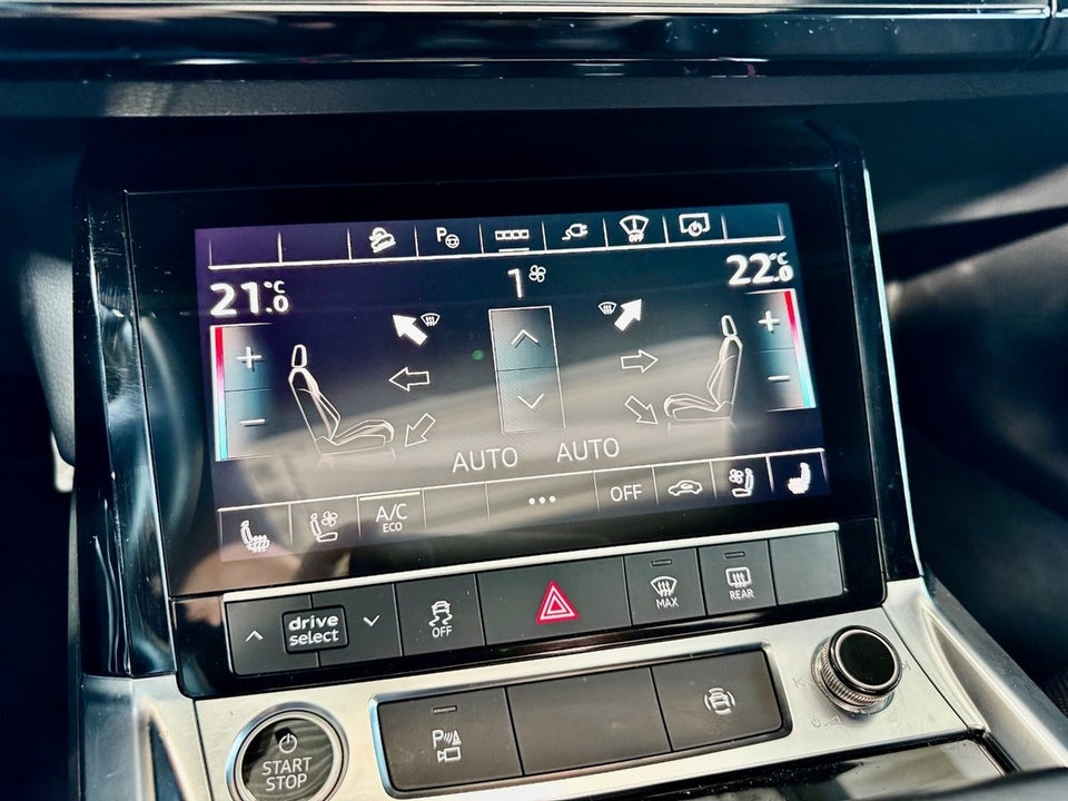 Audi e-tron 55 S-line quattro 5d