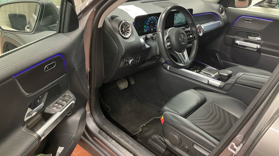 Mercedes EQB300 Progressive 4Matic 7prs 5d