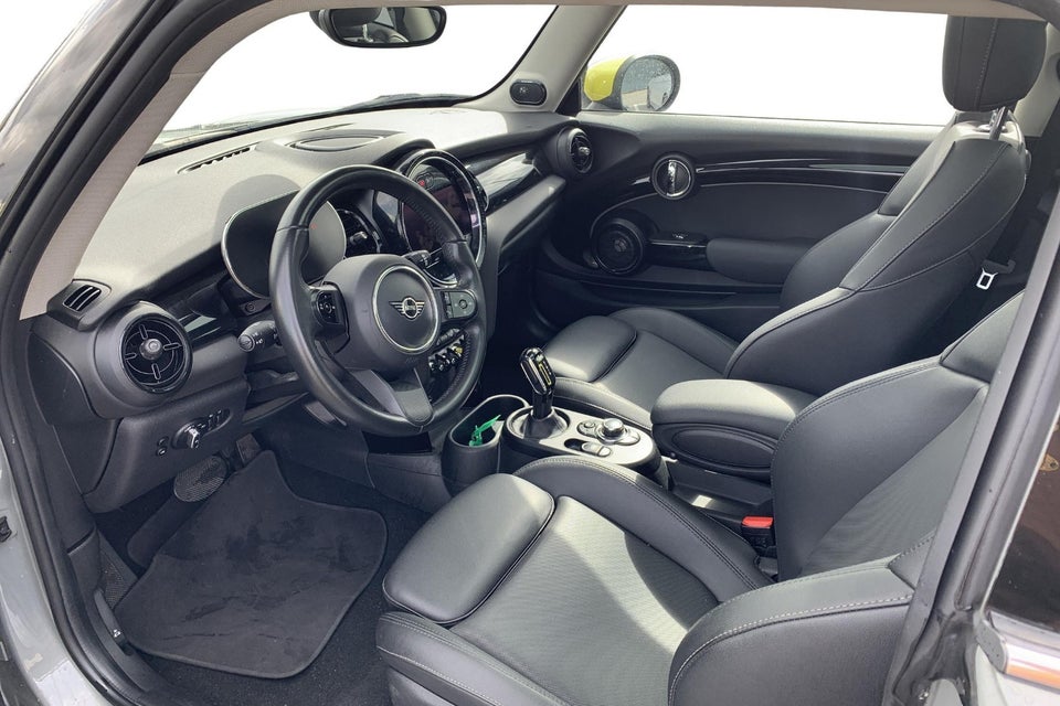 MINI Cooper SE Classic 3d