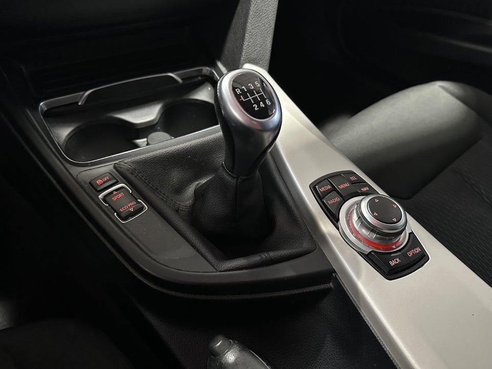 BMW 318i 1,5 Touring 5d
