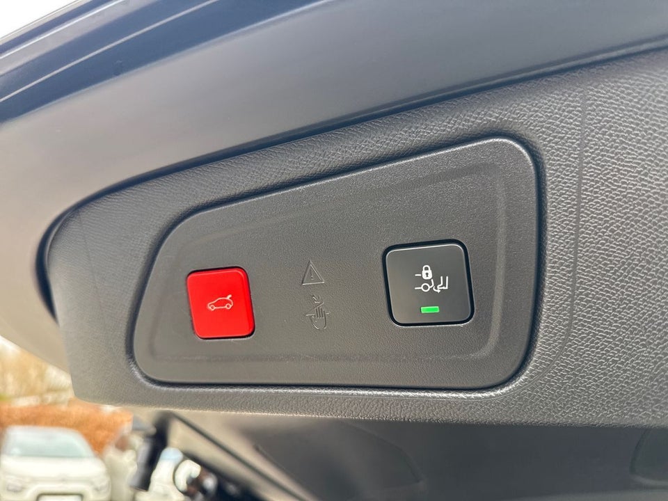 Citroën C5 Aircross 1,6 Hybrid Shine Sport EAT8 5d