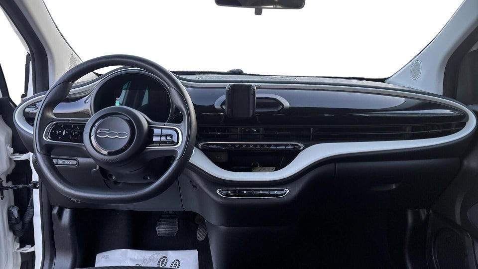 Fiat 500e 24 Action 3d