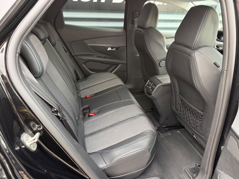 Peugeot 3008 1,6 Hybrid Allure Pack EAT8 5d