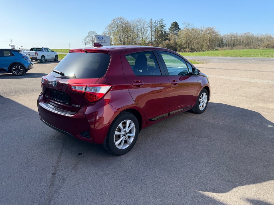 Toyota Yaris 1,5 Hybrid H3 Smart e-CVT 5d