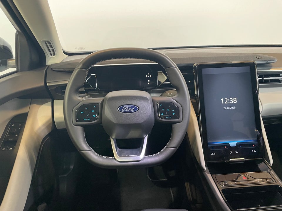 Ford Explorer 84 Select Extended Range AWD 5d