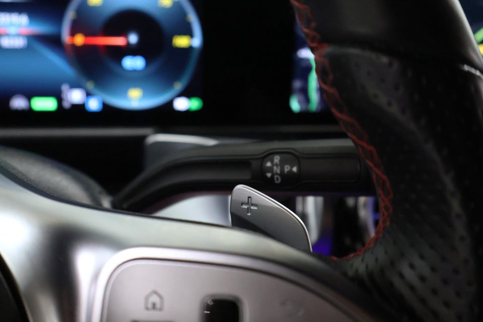 Mercedes EQB300 AMG Line 4Matic 7prs 5d