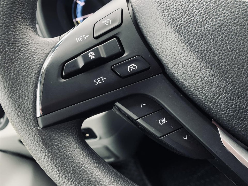 Maxus e-Deliver 9 65 L4 Chassis 2d