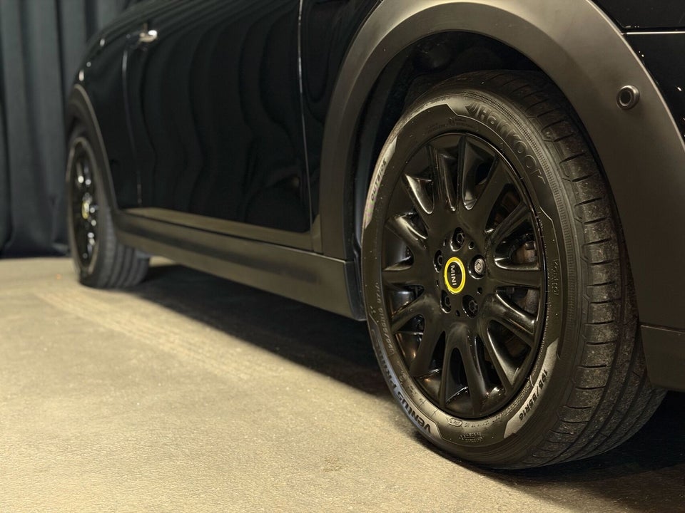 MINI Cooper SE Edition Premium 3d