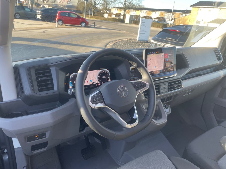 VW Crafter 35 2,0 TDi 177 Kassevogn L3H3 aut.