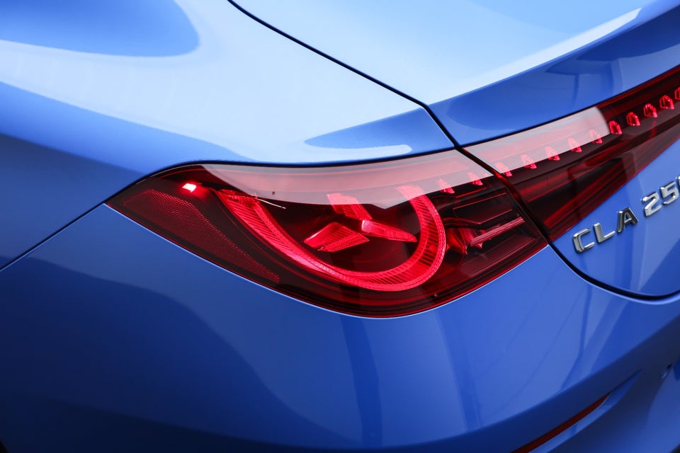 Mercedes CLA250+ EQ Progressive Premium Plus 4d