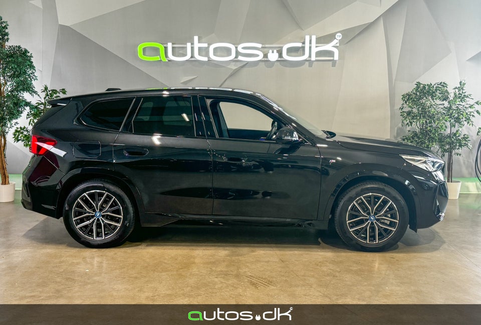 BMW iX1 xDrive30 M-Sport 5d