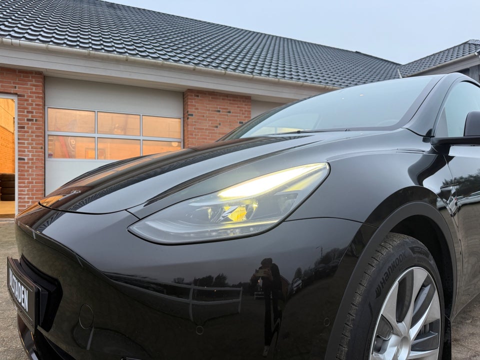 Tesla Model Y Long Range AWD 5d