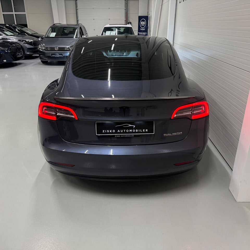 Tesla Model 3 Performance AWD 4d