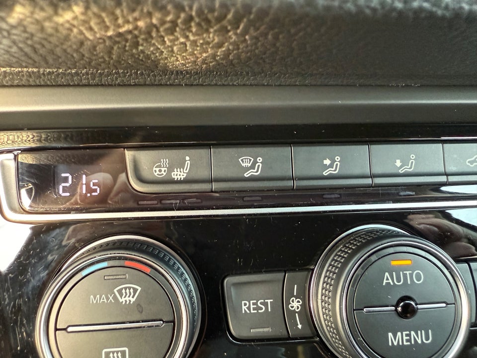 VW Touran 2,0 TDi 150 Comfortline DSG 7prs 5d