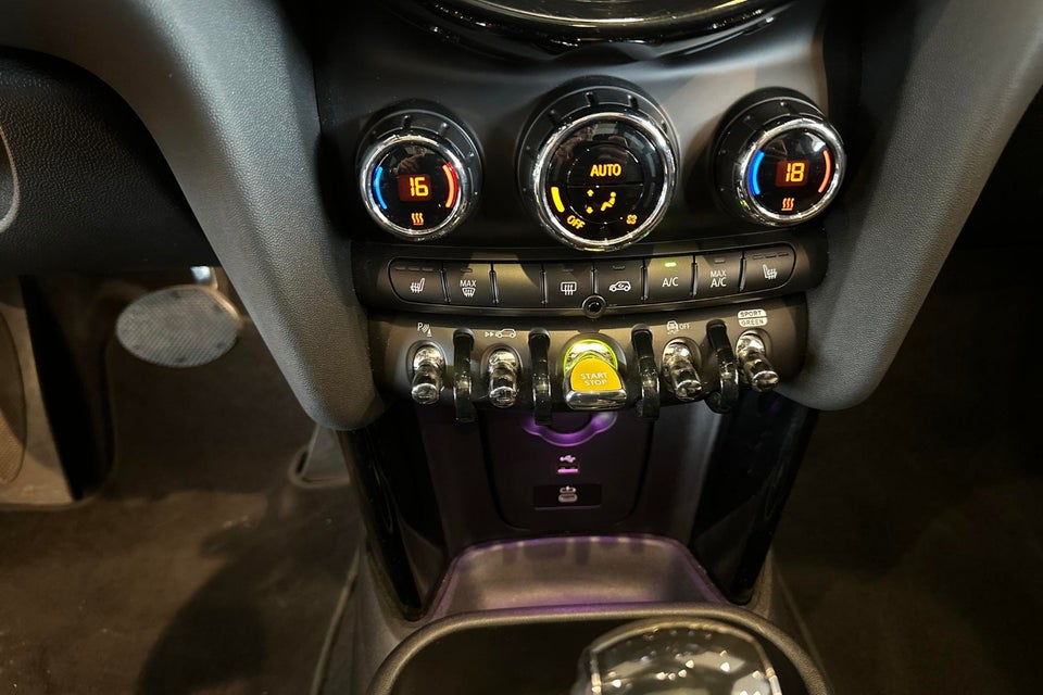 MINI Cooper SE Edition Premium Plus 3d