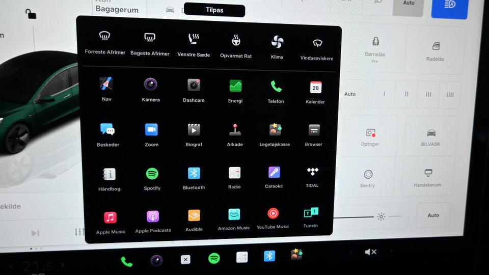 Tesla Model 3 Long Range AWD 4d