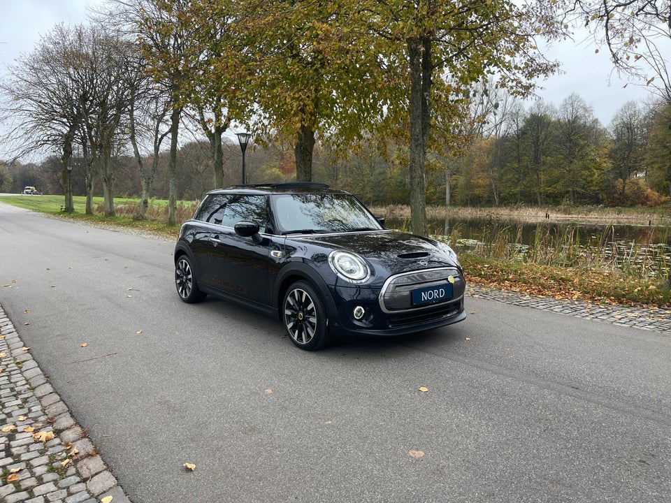 MINI Cooper SE Trim XL 3d