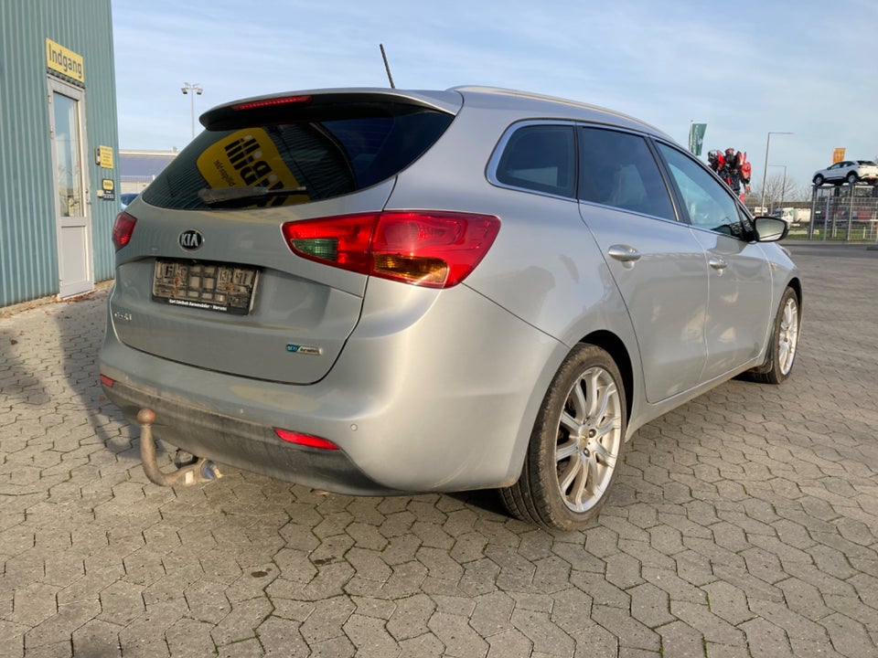 Kia Ceed 1,6 CRDi 128 World Cup SW 5d