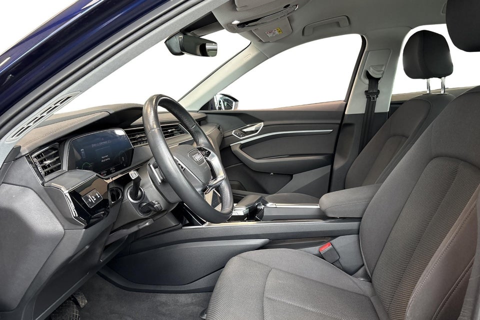 Audi e-tron 55 quattro 5d