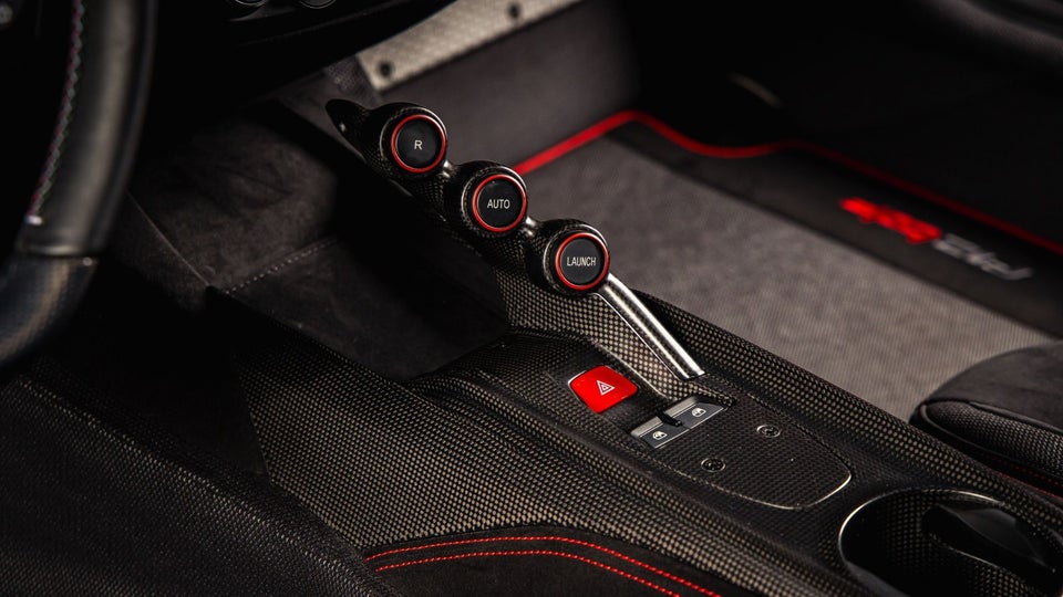 Ferrari F12tdf 6,3 DCT 2d