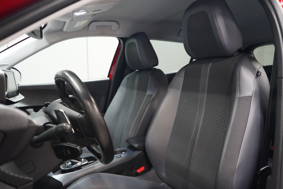 Peugeot 2008 1,2 PureTech 130 Allure EAT8 5d