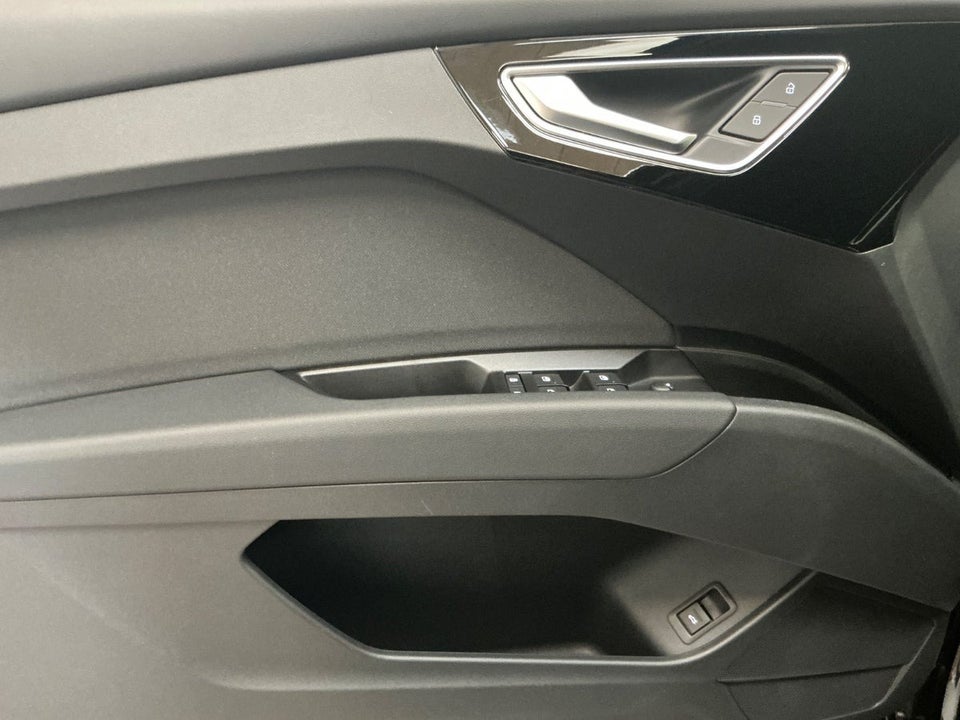 Audi Q4 e-tron 45 S-line 5d