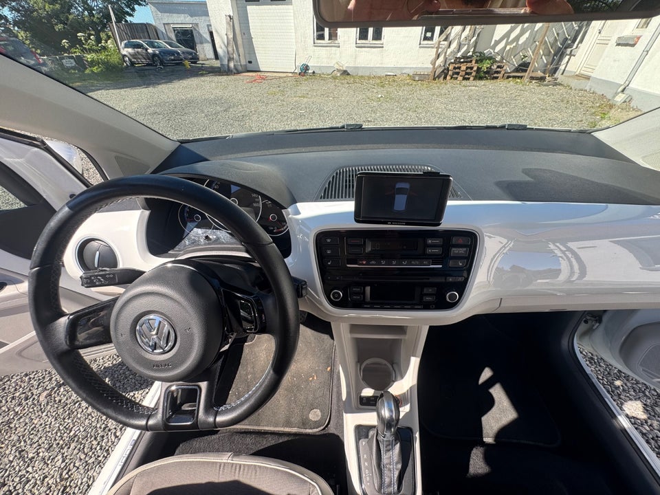 VW e-Up! High Up! 5d