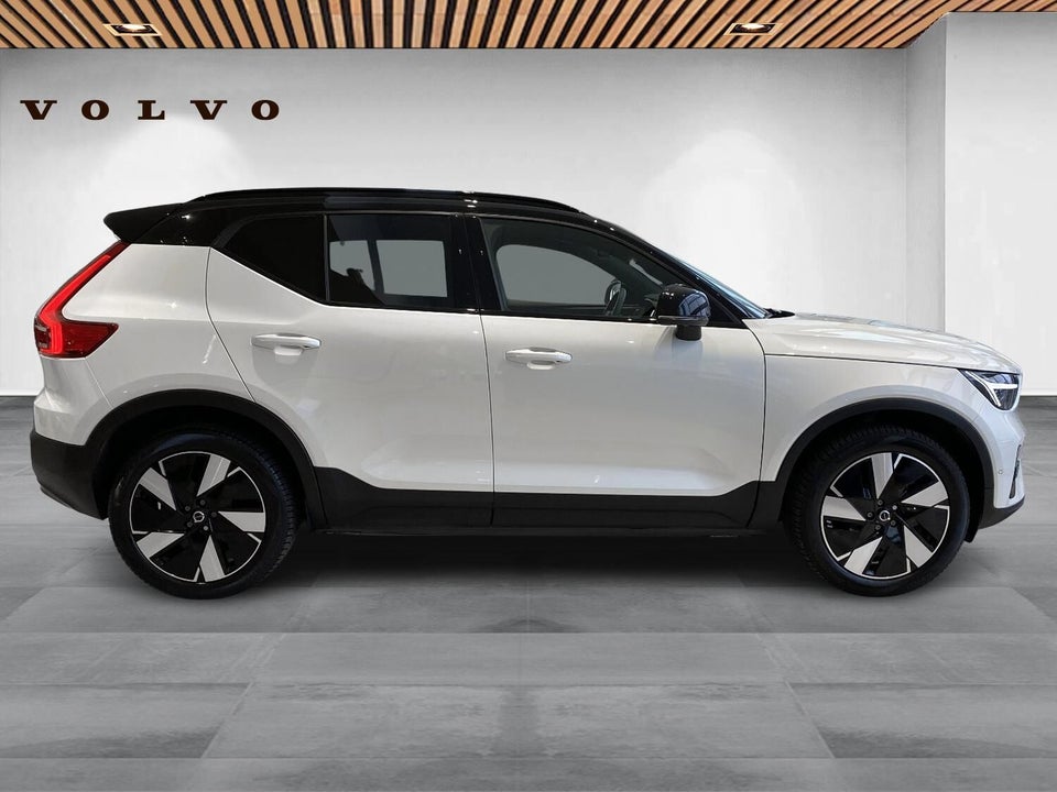 Volvo XC40 ReCharge Twin Ultimate 5d