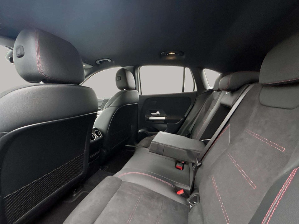 Mercedes EQA300 AMG Advance Plus 4Matic 5d