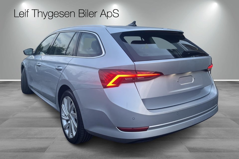 Skoda Octavia 1,4 TSi iV Plus Combi DSG 5d