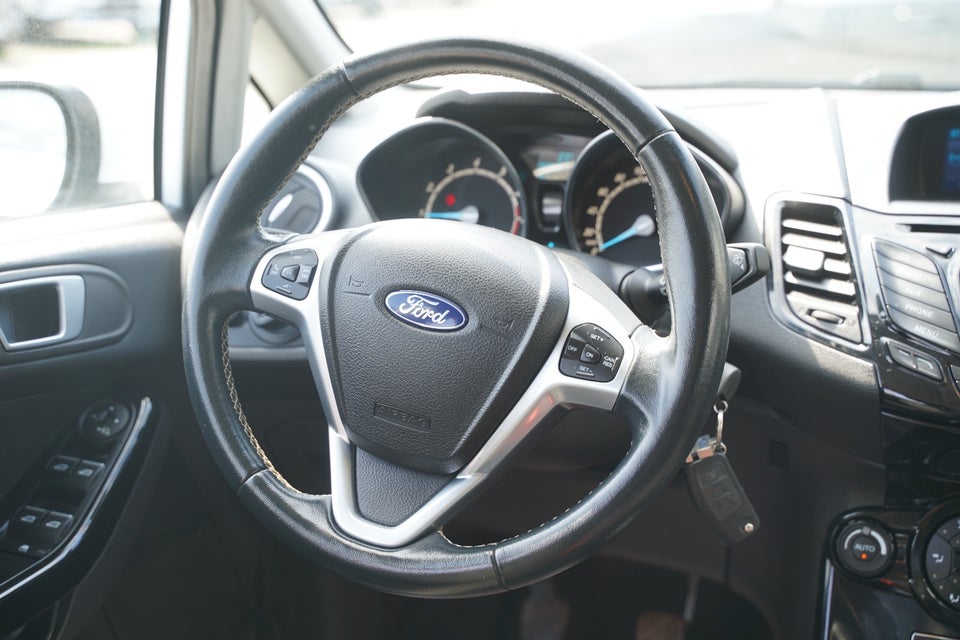 Ford Fiesta 1,0 65 Titanium 5d