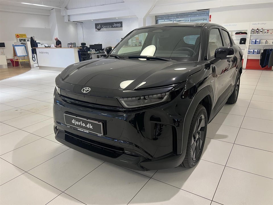 Toyota Urban Cruiser 61 Active 5d