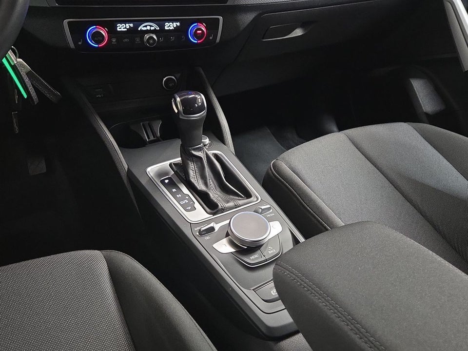 Audi Q2 35 TFSi Prestige S-tr. 5d