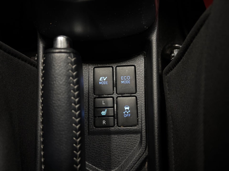 Toyota Yaris 1,5 Hybrid H3 e-CVT 5d