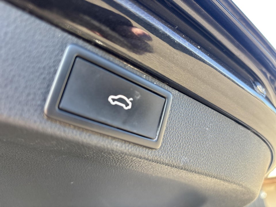 Skoda Octavia 2,0 TDi 150 Business Executive Combi DSG 5d