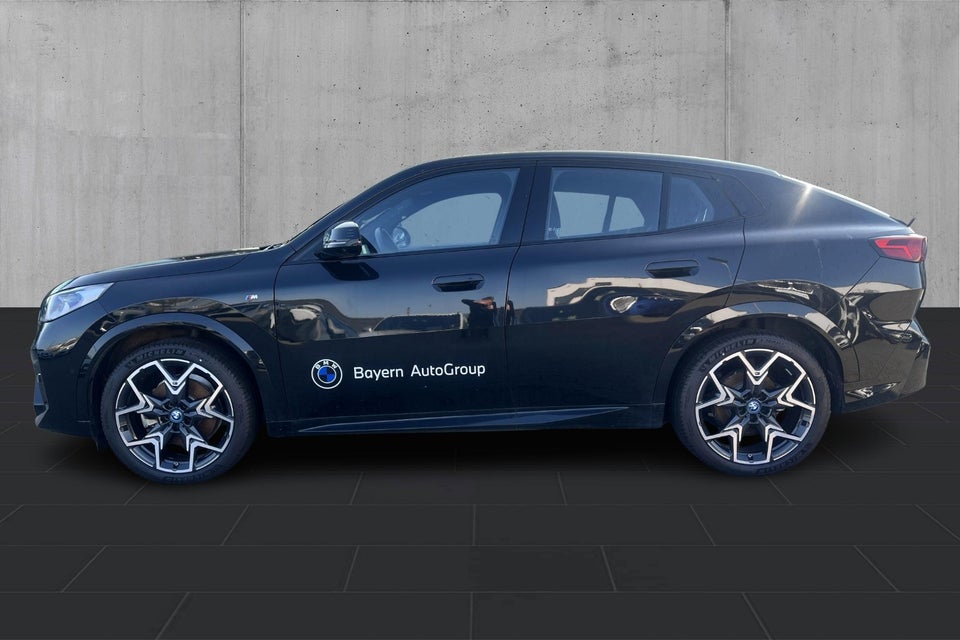 BMW iX2 xDrive30 M-Sport 5d