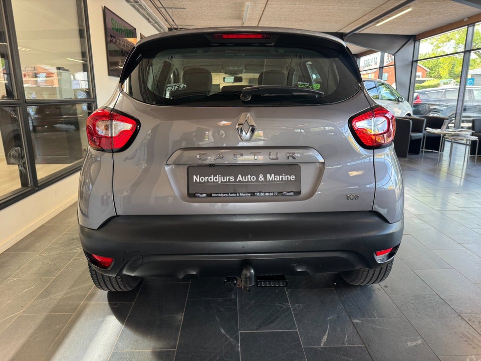 Renault Captur 0,9 TCe 90 Expression 5d