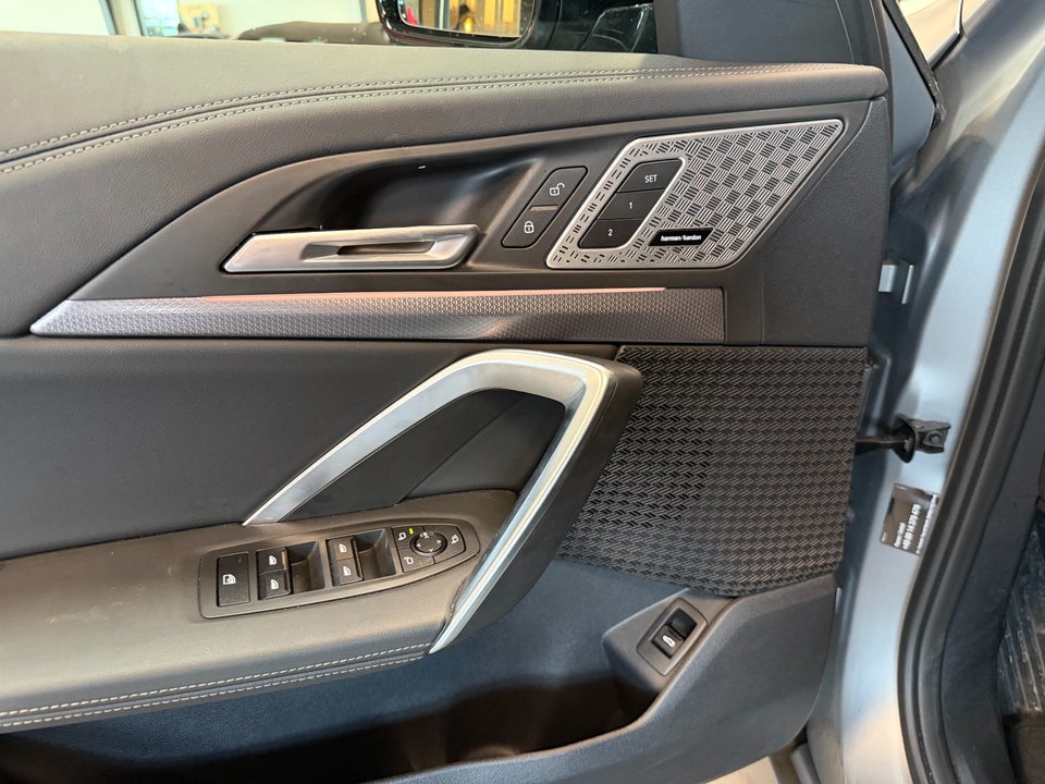 BMW iX1 xDrive30 Fully Charged M-Sport 5d