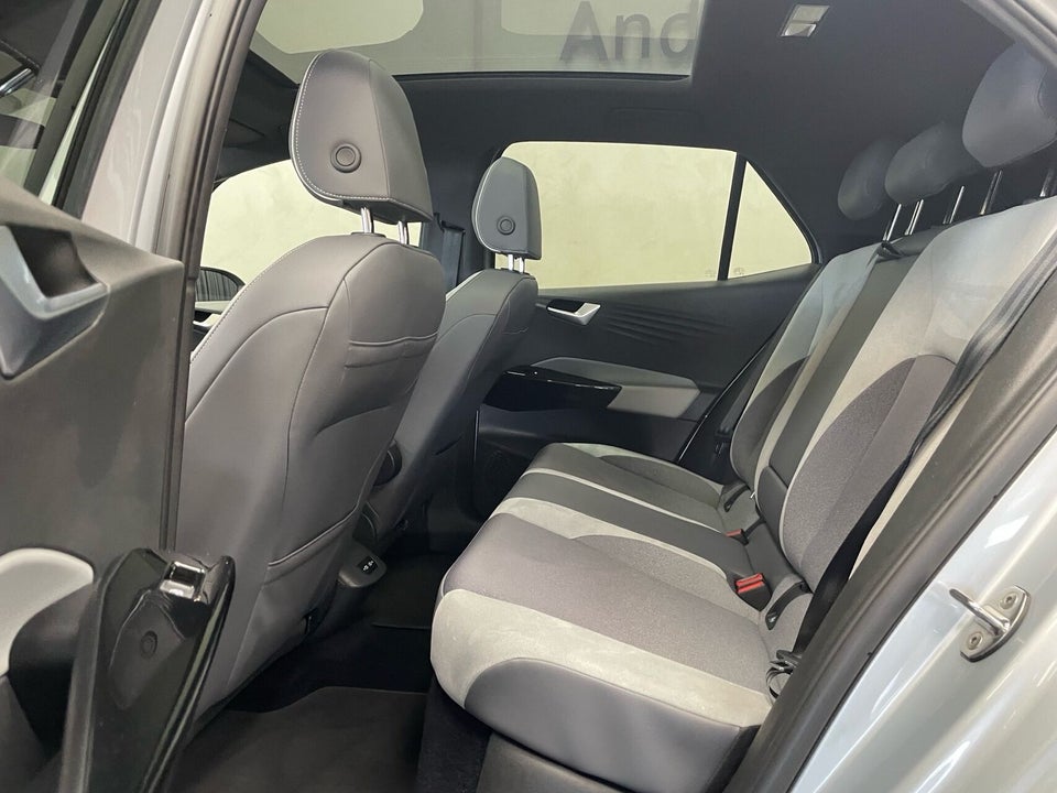 VW ID.3 58 Family 5d