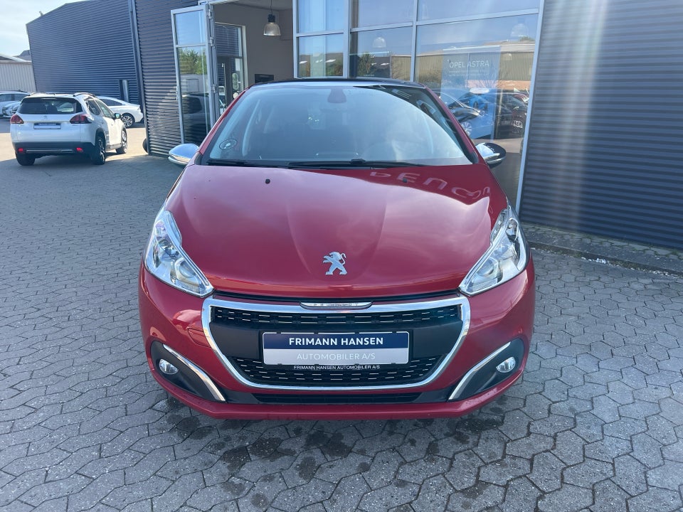 Peugeot 208 1,6 BlueHDi 100 Allure Sky 5d