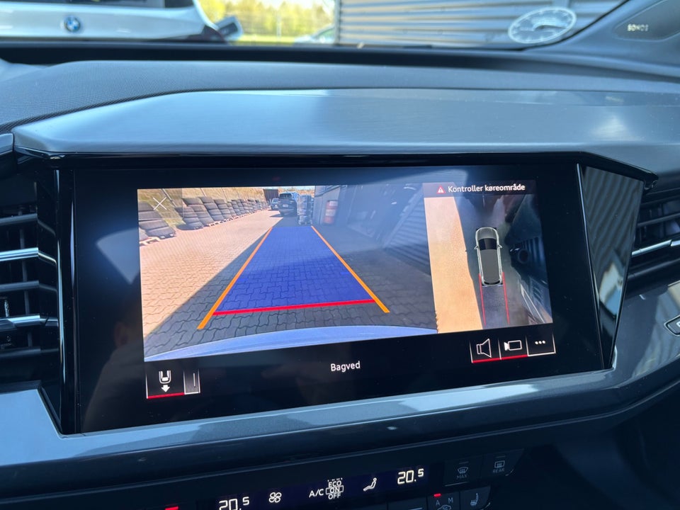 Audi Q4 e-tron 50 S-line quattro 5d