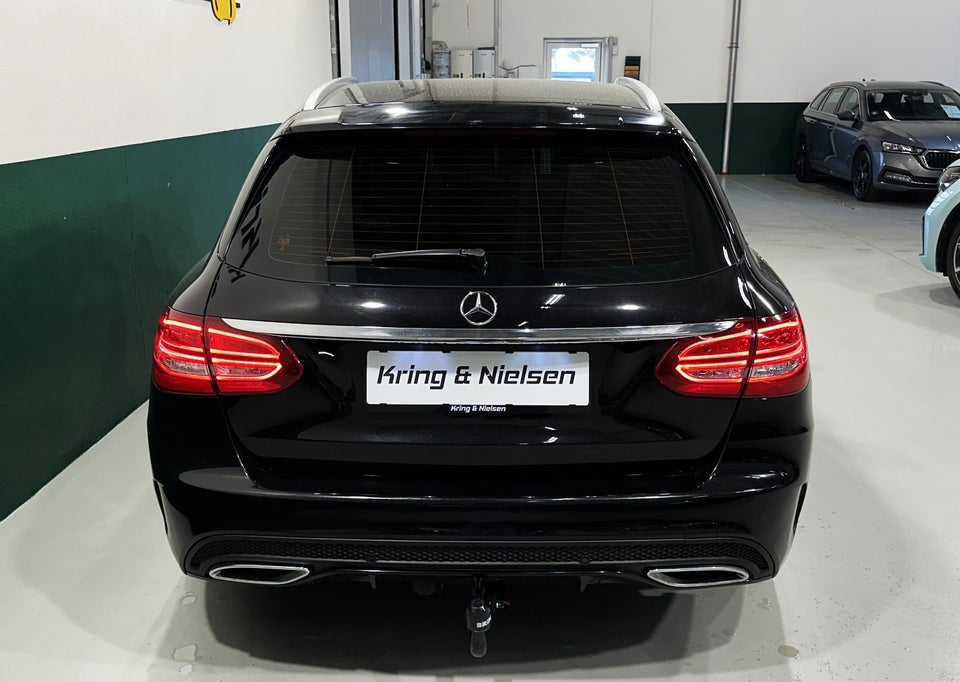 Mercedes C220 d 2,2 AMG Line stc. aut. 5d