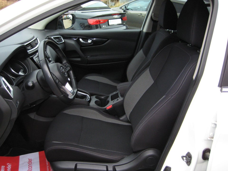 Nissan Qashqai 1,2 Dig-T 115 N-Connecta 5d