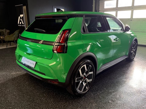 Renault 5 E-Tech 2026 — miniature 3