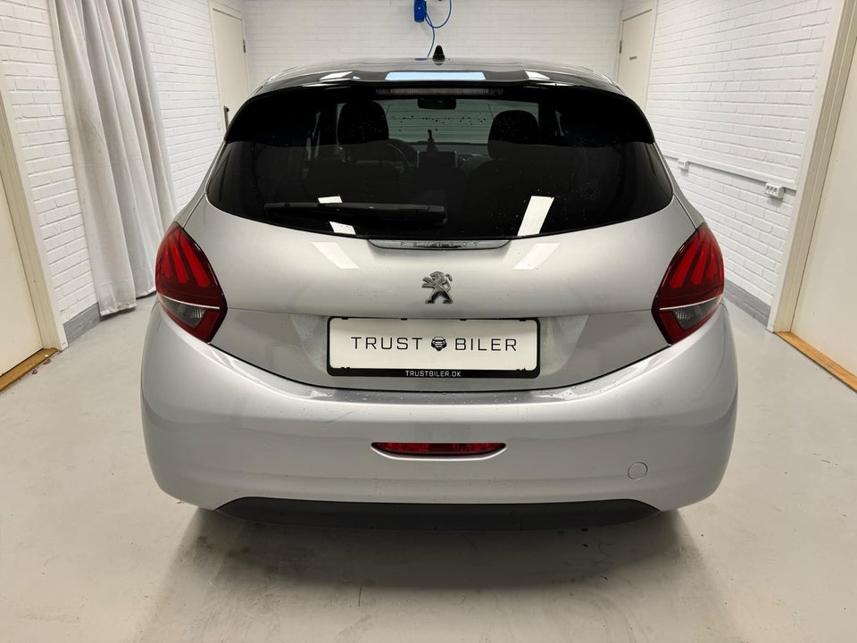 Peugeot 208 1,6 BlueHDi 100 Allure 5d