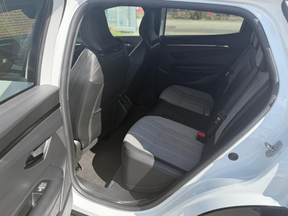Renault Megane E-Tech 60 Techno 5d